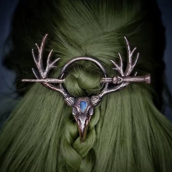 Witchy Antler Skull Hair Barrette main image 10